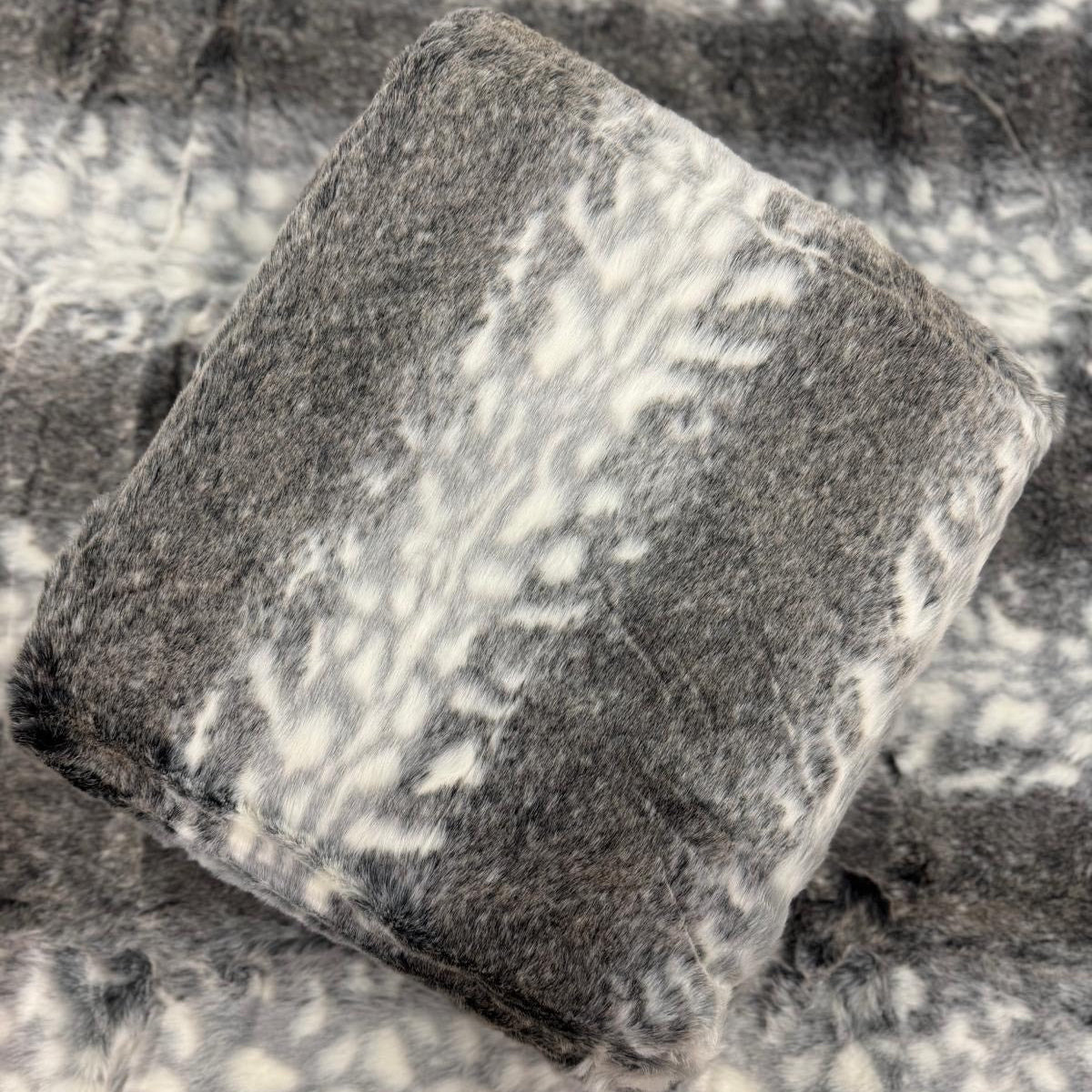 Plaid "loup" 150x200