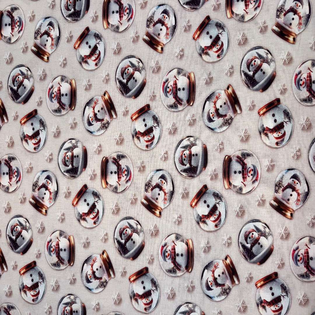 Coton 3D de Noël " Le bonhomme de neige et la boule enchantée "