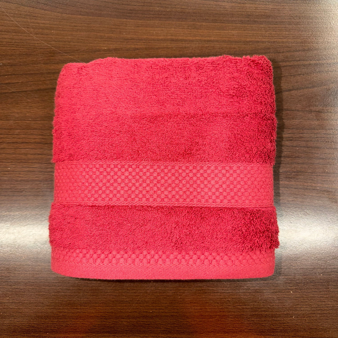 Serviette de toilette rouge carmin