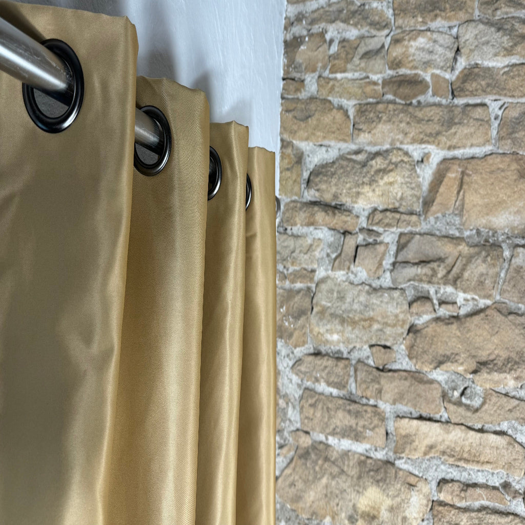 Rideau or occultant doublé thermique