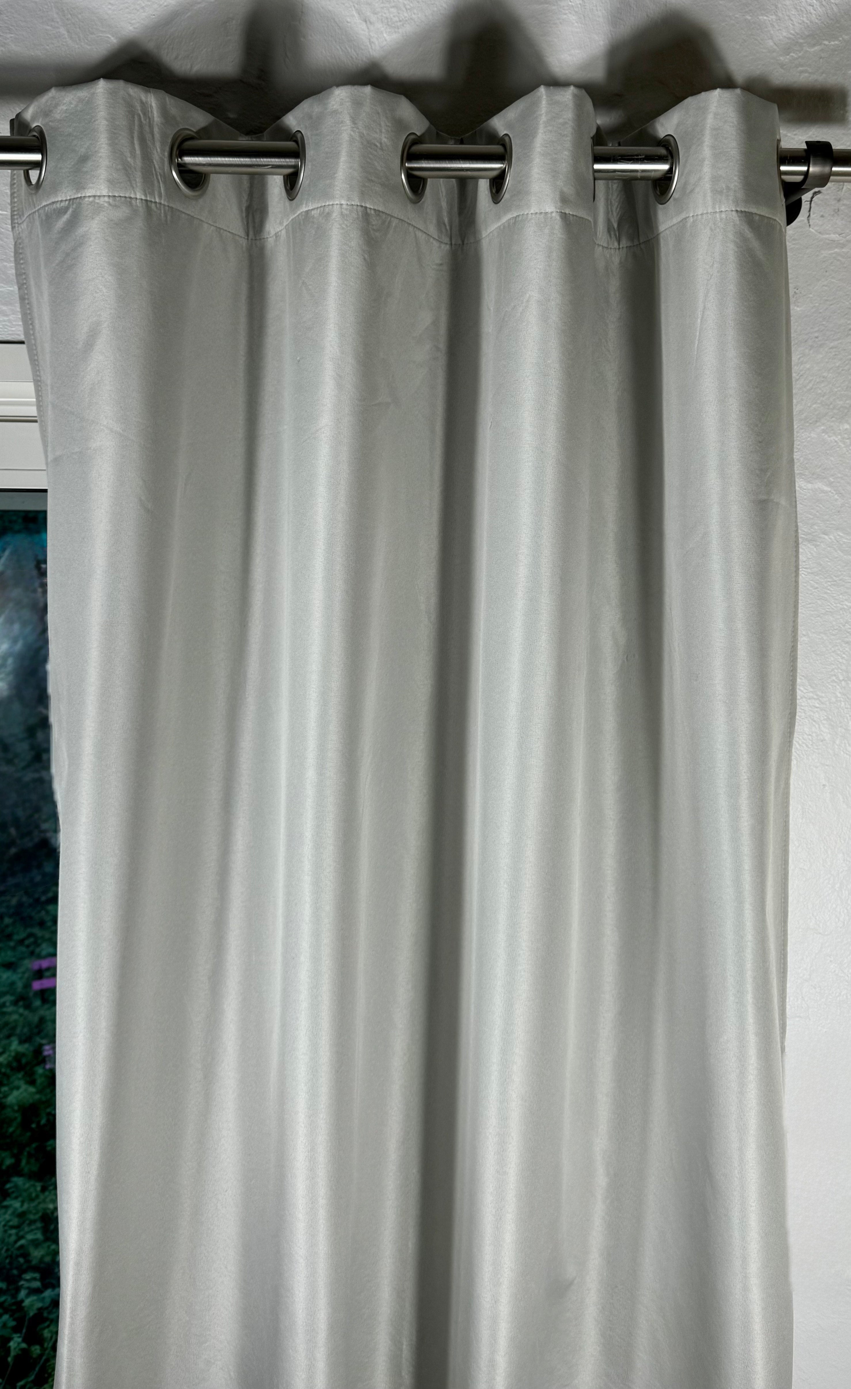 Rideau gris clair isolant thermique